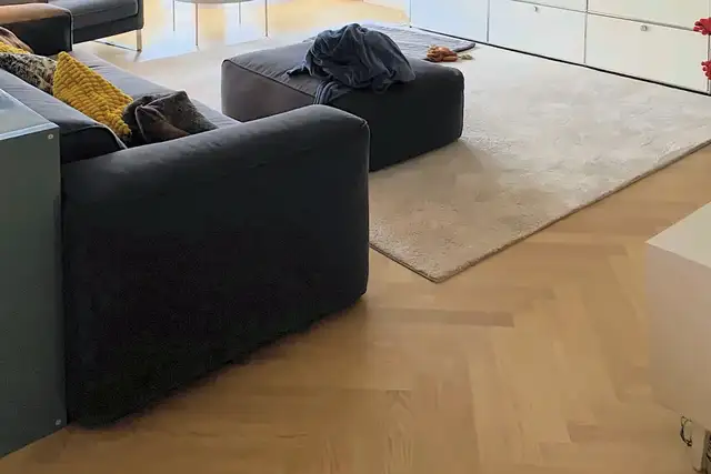Aufgeräumtes Wohnzimmer